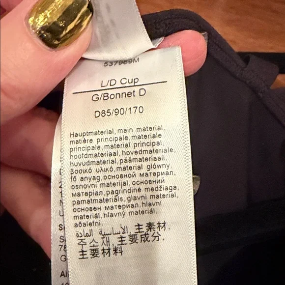 Gorgeous “WOLFORD” Bathing Suit with wire rim bra - Picture 4 of 8